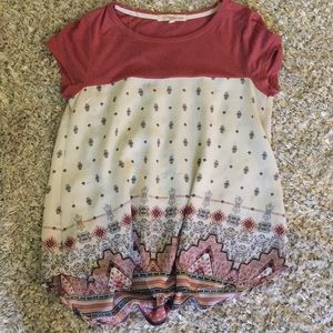 Blouse with design